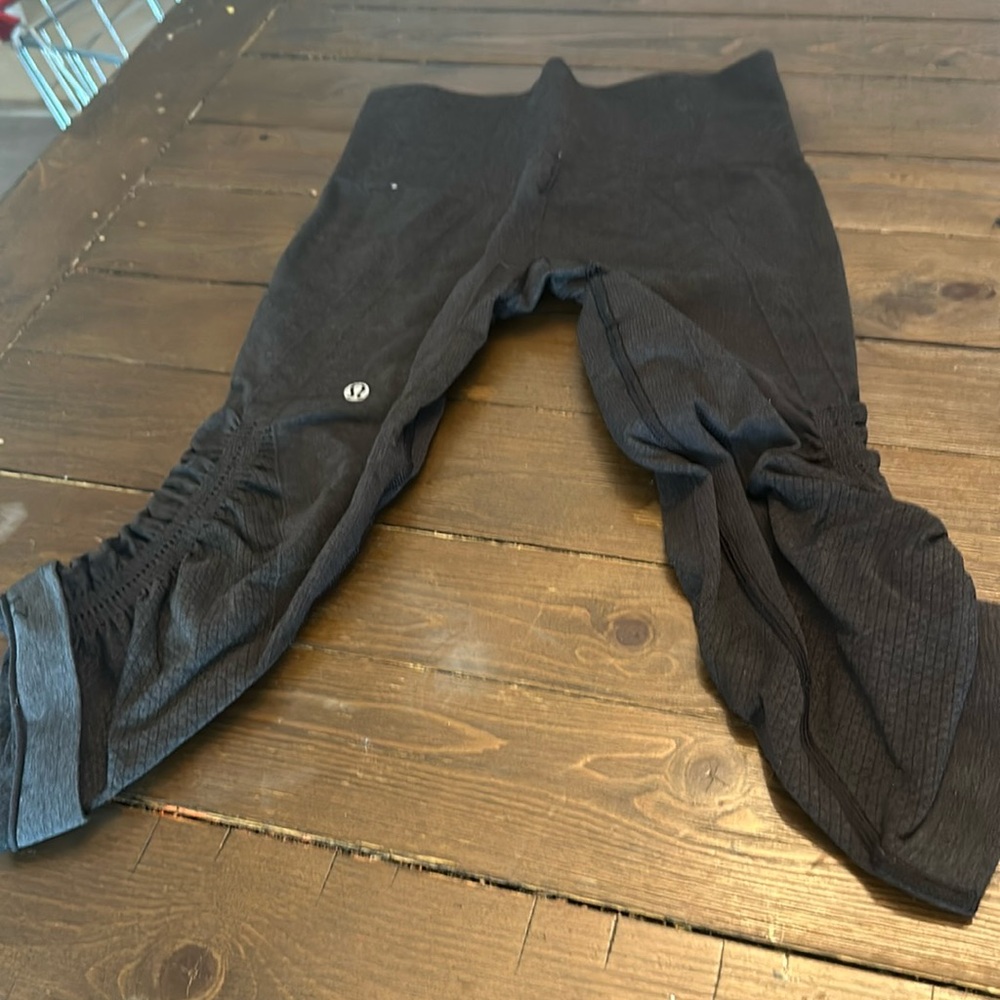 Lululemon Flow And Go Crops - image 1